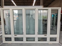 Fenêtre en bois recouvert d'aluminium sur mesure avec triple vitrage trempé à faible émissivité, ouverture à manivelle, fenêtres à battants coulissants