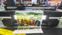 Mesin Printer Inkjet UV Hybrid 1.8m Roll to Roll dan Flatbed untuk Pencetakan pada Film Lunak Backlit, PVC, KT Board, Kulit, ACP, Akrilik