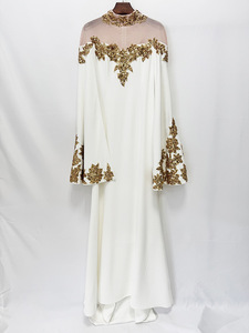 A12263 Nouvelle Arrivée <span class=keywords><strong>Robe</strong></span> de Mariée Longue à Broderies Florales 3D et Paillettes Faites à la Main, Style Célébrité, avec Cape, Longueur Ras du Sol - Product Image 5