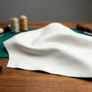 Cuir de vachette véritable grainé blanc écologique du groupe JNA, épaisseur 0,8-1,2 mm, tissu texturé doux pour accessoires - Product Image 5