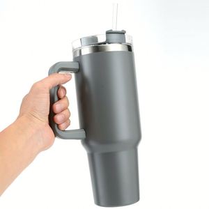 Termo para Auto de Gran Capacidad con Asa, Tubo de Succión, Anticaídas, Acero Inoxidable 304, Personalizable, Estilo Moderno y Minimalista, con Pajita - Product Image 4