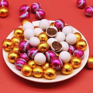 Tablero Colgante con Bolsillos en Forma de Balón de Fútbol para Snacks de Chocolate Sólido, Bolas de Chocolate Doradas para Niños, Uso en Supermercados - Product Image 3
