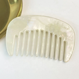 Brosse et peigne à cheveux en acétate de tortue à dents larges de 7,8 cm avec impression vintage et logo personnalisé - Product Image 2
