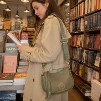 Sac bandoulière rétro demi-lune en cuir PU avec sangle détachable et fermeture éclair, idéal pour les trajets quotidiens, décontracté, personnalisable ODM OEM