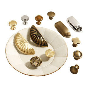 Brass Light Luxury American Retro Shell Semi-Circle Cabinet Pulls Antique Bronze Drawer Handles for Bedroom Warehouse Kitchen - Product Image 1