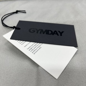 Sang Trọng Tùy Chỉnh Quần Áo Treo Thẻ Giấy Thời Trang Túi Màu Đen Và Trắng In Ấn Giấy Treo Nhãn - Product Image 4