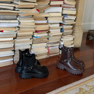 Bottes mi-mollet chaudes en coton style britannique pour enfants, nouvelle collection hiver 2025, avec fermeture éclair latérale, pour garçons et filles - Product Image 2