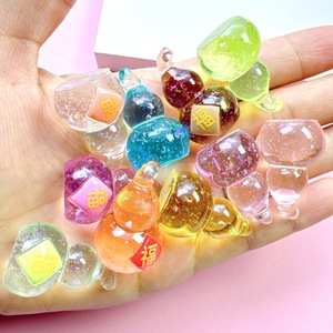 Ciondolo tridimensionale a forma di zucca con glitter, portafortuna, accessori in resina fai da te per decorazioni da tavolo e micro-paesaggi - Product Image 2