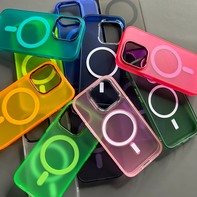 Magnetic Fundas  Cellphone case with Small Moq  for Apple Iphone  14 Pro Max