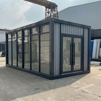 Maison Modulaire Conteneurisée avec Mur Rideau en Verre Décoratif et Isolation Thermique pour Hébergement en Résidence de Vacances sur la Plage