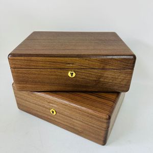 Scatola <span class=keywords><strong>in</strong></span> <span class=keywords><strong>Legno</strong></span> di Noce Personalizzabile con Logo Inciso, Ecologica, di Alta Qualità, Lussuosa, Piccola, <span class=keywords><strong>per</strong></span> Confezioni <span class=keywords><strong>Regalo</strong></span>, Anelli di Fidanzamento e Matrimonio - Product Image 3