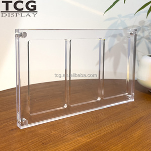 Estuche de exhibición de tarjetas de comercio <span class=keywords><strong>clasificado</strong></span> acrílico personalizado TCG 3 ranuras acrílico deportes béisbol tarjetas SGC/CGC soporte para estante - Product Image 2