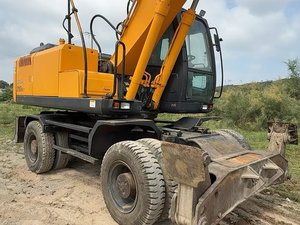 Excavadora Hyundai 210W-7 de 21 Toneladas de Servicio Pesado de Corea del Sur, Excavadora de Cadenas Hyundai 210W-7 Usada con Buen Precio - Product Image 5