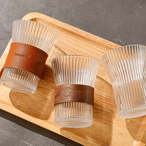 كوب زجاجي عصري عالي الجودة للمنزل مقاوم للحرارة بتصميم خطوط عمودية ومضلع للقهوة اللاتيه - Product Image 4