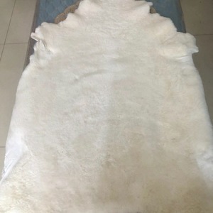 Pelle <span class=keywords><strong>di</strong></span> Agnello Ultra Morbida - Pelliccia Naturale Intera <span class=keywords><strong>di</strong></span> Pecora dal Tocco Setoso e Flessibile - Product Image 2