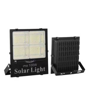 Projecteur solaire LED 100W IP67, étanche, en plastique, pour extérieur, éclairage de jardin, lumière du jour 5000K, montage en surface, angle de faisceau 120° - Product Image 1