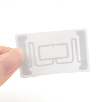 Étiquette RFID UHF 54x34mm, 860-960MHz, passive, longue portée, étanche, EPC 160 bits, pour suivi des stocks de vêtements et de vêtements de mode en vente au détail