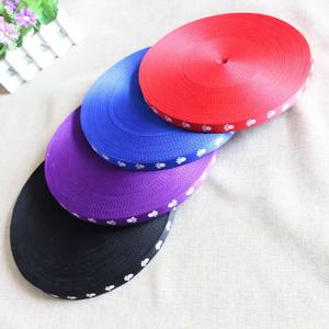 Correas impresas huella <span class=keywords><strong>de</strong></span> nailon <span class=keywords><strong>de</strong></span> múltiples especificaciones personalizadas <span class=keywords><strong>para</strong></span> mascotas <span class=keywords><strong>para</strong></span> cuerdas <span class=keywords><strong>de</strong></span> remolque - Product Image 3