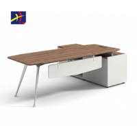 Système de support triangulaire en acier et chrome pour bureau de direction – Quincaillerie moderne pour mobilier de bureau et d'hôtel