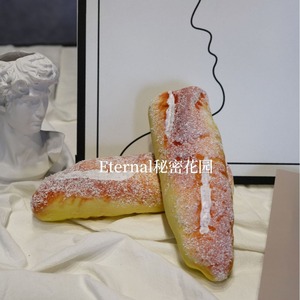 Modèle de baguette de pain simulée Secret Garden, accessoire de photographie, article de présentation pour cuisine - Product Image 1