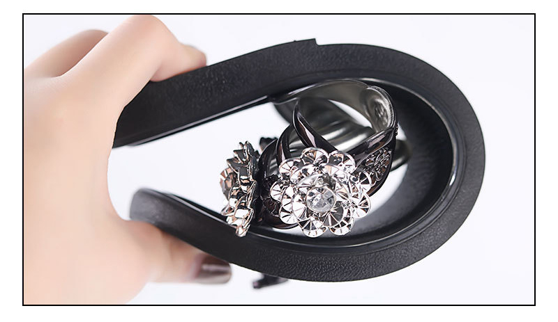New Design Flat Sandals Shoes Rhinestones Slides Shoes Ladies PVC Sandals Slippers for Women