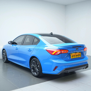 Ford <span class=keywords><strong>Focus</strong></span> <span class=keywords><strong>ST</strong></span>-<span class=keywords><strong>Line</strong></span> 1.5T Automatique d'occasion 2023, Freinage actif, Toit ouvrant segmenté, Sièges électriques, Essence - Product Image 4