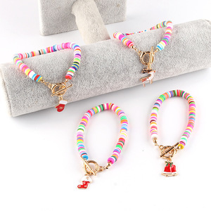 Pulsera de Arcilla Polimérica Colorida con Dije de Campana Navideña, Joyería Unisex para Regalo - Product Image 2