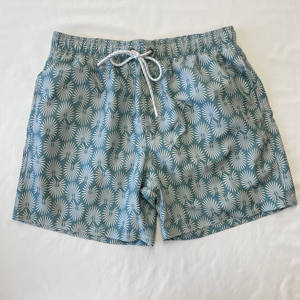 Pantalones Cortos Deportivos para Hombre con Estampado Geométrico, Cintura Media, Cordón Ajustable, Secado Rápido, Tejido Ligero - Product Image 4