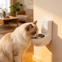 Fontaine à eau et distributeur suspendus pour chat et chien, anti-fuite, avec design ludique, en ABS léger, à fixer sur la toilette