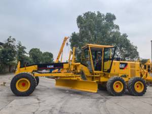 Grande niveleuse CAT 140H d'occasion en provenance des États-Unis à vendre à prix réduit - Product Image 4