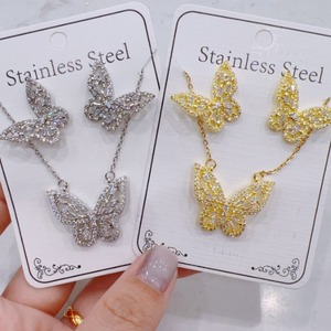 Ensemble de bijoux de créateur pour femmes de haute qualité, accessoires en acier inoxydable plaqué or 18 carats, collier avec pendentif lettre C et boucles d'oreilles - Product Image 4