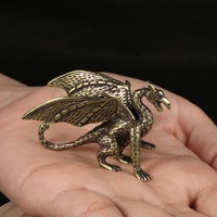 1 pieza Adorno de latón de dragón volador Warcraft, estilo antiguo, de diseño creativo y moderno, mascota de té de dragón mágico, decoración de mesa, artesanía