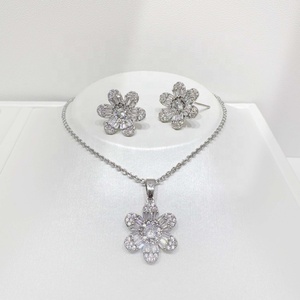 Ensemble de bijoux de mariée en laiton plaqué or 18 carats, motif floral, avec zircon, pour femme, collier et boucles d'oreilles en cuivre, prix d'usine, luxe, pas cher, pour soirée - Product Image 5