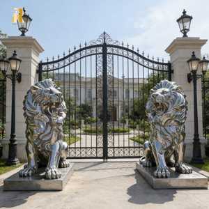 Statua di Leone in Acciaio Inossidabile Grande e Moderna per Esterni RELONG, Scultura Animale in Metallo in Vendita - Product Image 1