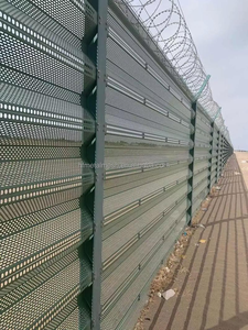 Filet pare-vent et anti-poussière perforé Five Peaks en acier galvanisé thermolaqué, service de découpe sur mesure - Product Image 5