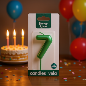 Vela de Cumpleaños con Número 7, Color Verde, 6 cm, de Party Love - Product Image 3