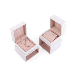 Petite boîte blanche pour boucles d'oreilles, emballage de collier, boîte personnalisée avec logo, vente en gros - Product Image 4