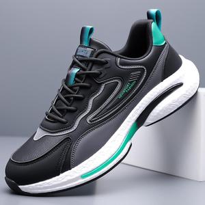 Chaussures d'eau pour hommes en cuir véritable à bout rond, imperméables, avec semelle extérieure en caoutchouc, semelle intermédiaire en EVA, légères et respirantes, pour le sport - Product Image 1