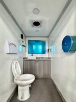 Toilettes portables sans obstacle sur roues, design conteneur maritime mobile pour extérieur