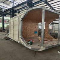 Maisonnette de jardin moderne avec panneaux sandwich isolés et design intelligent pour une vie confortable en plein air