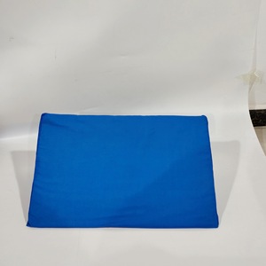 หมอนสามเหลี่ยม Houde Kangyuan ขนาด 50x25x15 ซม. ทำจากฟองน้ำ สำหรับรองรับท่าทางและการป้องกันแผลกดทับ - Product Image 2