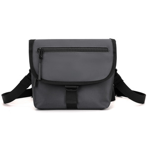Sac bandoulière portable, sac de voyage imperméable pour téléphone portable, sac à bandoulière en nylon unisexe avec logo personnalisé - Product Image 1