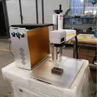 Machine de marquage laser à fibre Raytu pour la gravure de coques en aluminium de produits 3C et de circuits imprimés