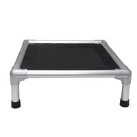 Lit surélevé pour animaux de compagnie en aluminium toutes saisons avec patins antidérapants, tissu imperméable amovible, lit pour chien durable pour usage en extérieur
