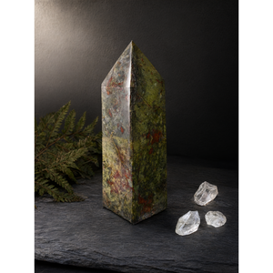 Punta/varita/torre de piedra de sangre de 4 caras, grande, tallada a mano, para energía/chakra/reiki, 7 pulgadas (17.5 cm) de altura y 1.22 kg (2.68 lb) - Product Image 3