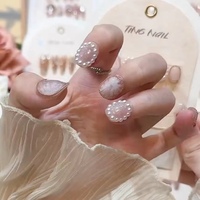 Design #245 de luxe court rond French Pearl ongles conseils personnalisés en gros couverture complète presse sur les ongles faits à la main pour les filles