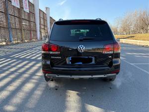 Volkswagen <span class=keywords><strong>Touareg</strong></span> 3.6FSI <span class=keywords><strong>V6</strong></span> 2010, édition standard, sièges en cuir, conduite à gauche, vente flash, voiture d'<span class=keywords><strong>occasion</strong></span>, prix avantageux - Product Image 4