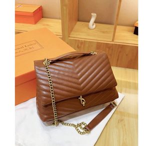 Sacs à bandoulière de luxe REP pour femmes, en cuir véritable marron de haute qualité avec logo, style 5000, fermeture à rabat et décoration lettres - Product Image 1