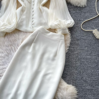 Ensemble Femme Chic : Nouvelle Collection Automne 2026 – Chemise en Dentelle Col V Style Français et Jupe Mi-longue Taille Haute Élégante (Vente en Gros pour Boutiques)