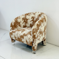 Fauteuil d'appoint individuel de luxe en tissu personnalisé avec pieds en acrylique, fauteuil de loisirs moderne rembourré pour la maison et les projets hôteliers
